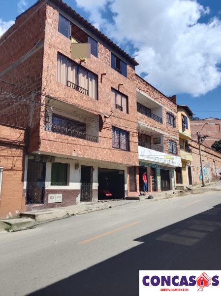 Casa disponible para Venta en Copacabana La Pedrera Foto numero 1