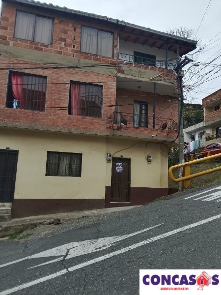 Apartaestudio disponible para Arriendo en Bello Barrio Perez Foto numero 1